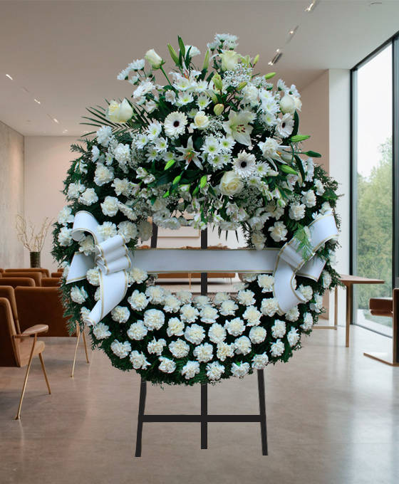 Corona de flores fúnebres