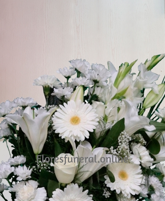 Ramo de flores funerarias Blancas