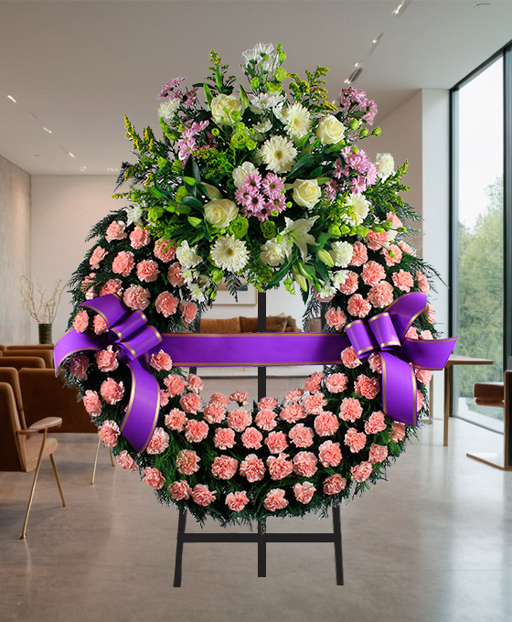 Corona de flores para funeral en Sevilla